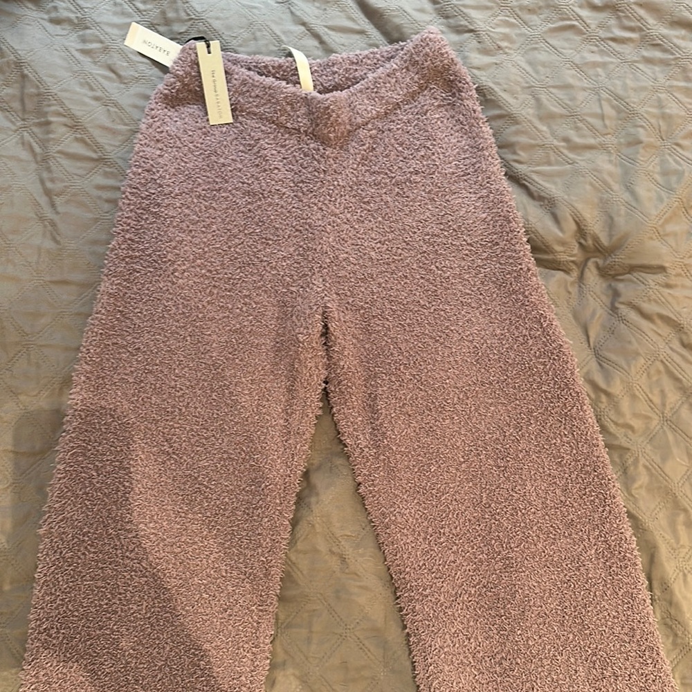 Babaton pants